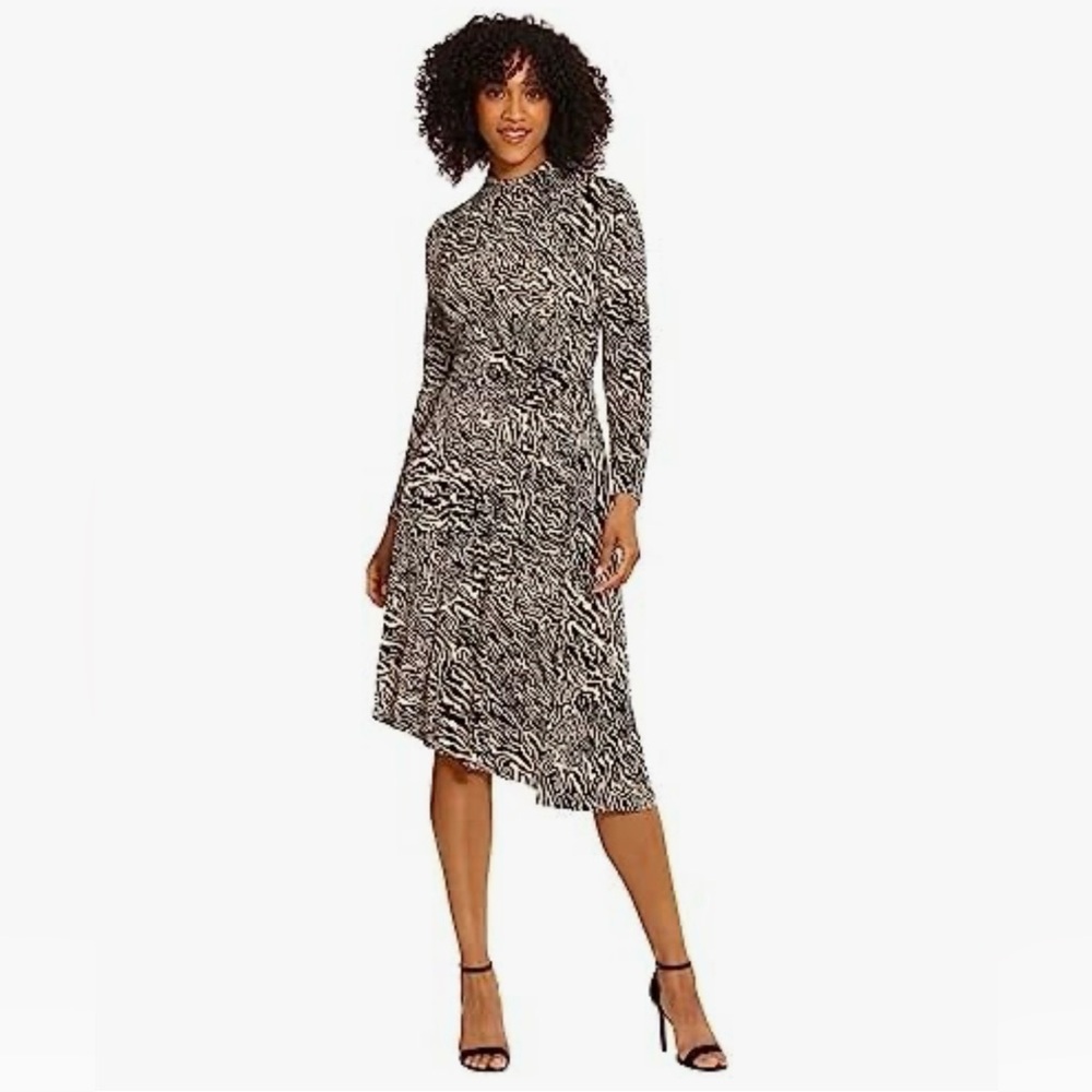 Maggy London Monochrome Animal Print Long Sleeve Dress